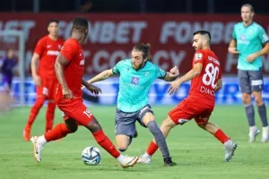 Λύτρωση στις καθυστερήσεις και πρώτη “ερυθρόλευκη” νίκη (Φώτος)