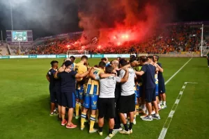 ΑΠΟΕΛ 1-1 Απόλλων: Πέτροβιτς και Νταρίκβα μοίρασαν... το ντέρμπι (φώτος)