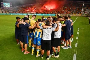 ΑΠΟΕΛ 1-1 Απόλλων: Πέτροβιτς και Νταρίκβα μοίρασαν... το ντέρμπι (φώτος)