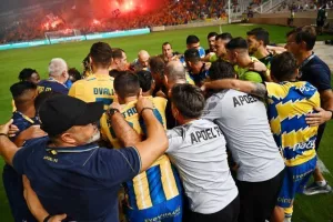ΑΠΟΕΛ 1-1 Απόλλων: Πέτροβιτς και Νταρίκβα μοίρασαν... το ντέρμπι (φώτος)