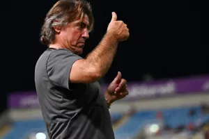 ΑΠΟΕΛ 1-1 Απόλλων: Πέτροβιτς και Νταρίκβα μοίρασαν... το ντέρμπι (φώτος)