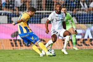 ΑΠΟΕΛ 1-1 Απόλλων: Πέτροβιτς και Νταρίκβα μοίρασαν... το ντέρμπι (φώτος)