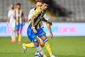 ΑΠΟΕΛ 1-1 Απόλλων: Πέτροβιτς και Νταρίκβα μοίρασαν... το ντέρμπι (φώτος)