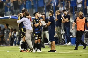 Ανόρθωση - ΑΠΟΕΛ: Ο Μπέλετς κράτησε... όρθιο τον ΑΠΟΕΛ και είπε "όχι" στην "Κυρία"! (φώτος) 