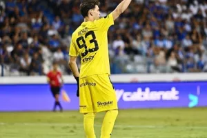 Ανόρθωση - ΑΠΟΕΛ: Ο Μπέλετς κράτησε... όρθιο τον ΑΠΟΕΛ και είπε "όχι" στην "Κυρία"! (φώτος) 