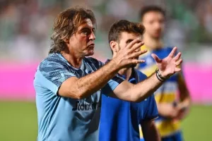 Ομόνοια - ΑΠΟΕΛ: Πράσινο... το ροντέο με τέσσερις αποβολές, αμέτρητες κίτρινες και χαμένο πέναλτι! (φώτος)
