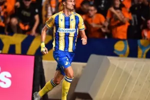 ΑΠΟΕΛ 1-1 Απόλλων: Πέτροβιτς και Νταρίκβα μοίρασαν... το ντέρμπι (φώτος)