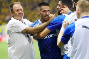 Απόλλων - ΑΕΛ: Το πρώτο της χρονιάς... βάφτηκε γαλάζιο! (Φώτος)