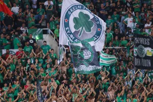 (Ομόνοια - ΑΠΟΕΛ) Πρόστιμο για τις μπάλες που... έπεφταν στο γήπεδο