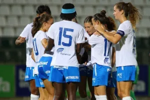 Aπόλλων Ladies- Ομόνοια: Κυριαρχία... με 4άρα! (φώτος)