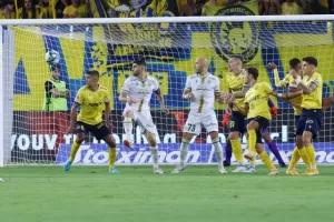 ΑΕΛ 0-0 Ομόνοια: "Ανίκητοι" Μούριελ και Φαμπιάνο, στο "μηδέν" το ντέρμπι (φώτος)