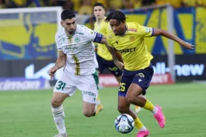 ΑΕΛ 0-0 Ομόνοια: "Ανίκητοι" Μούριελ και Φαμπιάνο, στο "μηδέν" το ντέρμπι (φώτος)