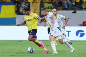 ΑΕΛ 0-0 Ομόνοια: "Ανίκητοι" Μούριελ και Φαμπιάνο, στο "μηδέν" το ντέρμπι (φώτος)