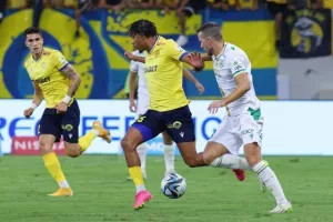 ΑΕΛ 0-0 Ομόνοια: "Ανίκητοι" Μούριελ και Φαμπιάνο, στο "μηδέν" το ντέρμπι (φώτος)