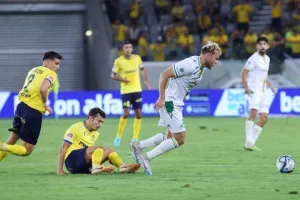 ΑΕΛ 0-0 Ομόνοια: "Ανίκητοι" Μούριελ και Φαμπιάνο, στο "μηδέν" το ντέρμπι (φώτος)
