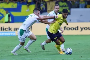 ΑΕΛ 0-0 Ομόνοια: "Ανίκητοι" Μούριελ και Φαμπιάνο, στο "μηδέν" το ντέρμπι (φώτος)