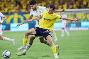 ΑΕΛ 0-0 Ομόνοια: "Ανίκητοι" Μούριελ και Φαμπιάνο, στο "μηδέν" το ντέρμπι (φώτος)