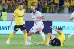 ΑΕΛ 0-0 Ομόνοια: "Ανίκητοι" Μούριελ και Φαμπιάνο, στο "μηδέν" το ντέρμπι (φώτος)