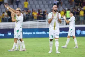 ΑΕΛ 0-0 Ομόνοια: "Ανίκητοι" Μούριελ και Φαμπιάνο, στο "μηδέν" το ντέρμπι (φώτος)