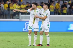 ΑΕΛ 0-0 Ομόνοια: "Ανίκητοι" Μούριελ και Φαμπιάνο, στο "μηδέν" το ντέρμπι (φώτος)