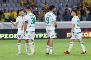 ΑΕΛ 0-0 Ομόνοια: "Ανίκητοι" Μούριελ και Φαμπιάνο, στο "μηδέν" το ντέρμπι (φώτος)