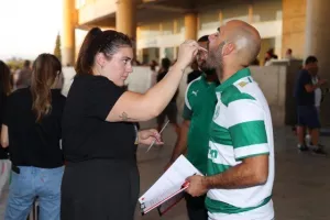 "Γίνε εθελοντής δότης μυαλού των οστών" (Φώτος)