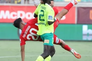 ΑΕΚ - Νέα Σαλαμίνα: Ένα φάουλ, ένα κόρνερ, (από) ένα βαθμό (Φώτος)