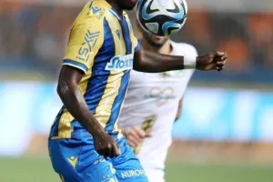 Ομόνοια - ΑΠΟΕΛ: Πράσινο... το ροντέο με τέσσερις αποβολές, αμέτρητες κίτρινες και χαμένο πέναλτι! (φώτος)
