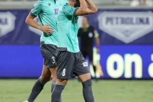 ΑΕΚ-Οθέλλος: Με… μπόλικο «ζόρι» λύγισε τους Αθηαινίτες! (φωτος)