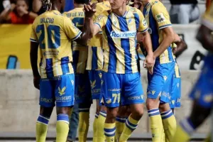 ΑΠΟΕΛ 1-1 Απόλλων: Πέτροβιτς και Νταρίκβα μοίρασαν... το ντέρμπι (φώτος)