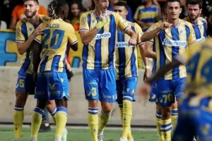 ΑΠΟΕΛ 1-1 Απόλλων: Πέτροβιτς και Νταρίκβα μοίρασαν... το ντέρμπι (φώτος)