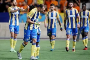 ΑΠΟΕΛ 1-1 Απόλλων: Πέτροβιτς και Νταρίκβα μοίρασαν... το ντέρμπι (φώτος)