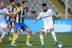 ΑΠΟΕΛ 1-1 Απόλλων: Πέτροβιτς και Νταρίκβα μοίρασαν... το ντέρμπι (φώτος)