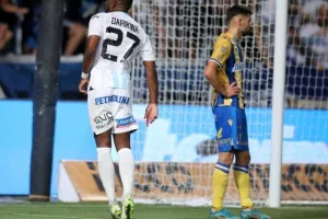 ΑΠΟΕΛ 1-1 Απόλλων: Πέτροβιτς και Νταρίκβα μοίρασαν... το ντέρμπι (φώτος)