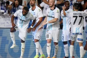 ΑΠΟΕΛ 1-1 Απόλλων: Πέτροβιτς και Νταρίκβα μοίρασαν... το ντέρμπι (φώτος)