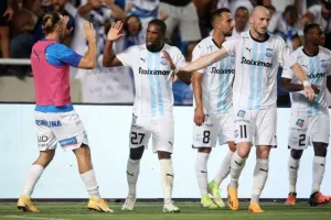 ΑΠΟΕΛ 1-1 Απόλλων: Πέτροβιτς και Νταρίκβα μοίρασαν... το ντέρμπι (φώτος)