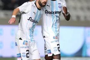 ΑΠΟΕΛ 1-1 Απόλλων: Πέτροβιτς και Νταρίκβα μοίρασαν... το ντέρμπι (φώτος)