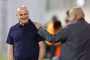 Koντά 6 χιλιάδες!