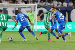 Άρης - Απόλλων: Του έσπασε το αήττητο και... έπιασε κορυφή! (φωτος)