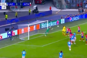 ΓΚΟΛ (και βαθμός) στο 90+5' απ' τον γκολκίπερ της Λάτσιο!! (Βίντεο)