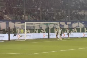 «Βράζουν» στην AEK: «Υπάρχει μεγάλο πανό των Bad Blue Boys στη Λεωφόρο»