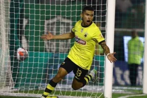 ΑΕΚ... σαν πρωταθλήτρια στη Λεωφόρο, 2-1 με ανατροπή! 