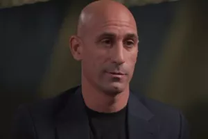 Η FIFA επικρίνει τον Λουίς Ρουμπιάλες: "Έκανε ανεπανόρθωτη ζημιά στο ποδόσφαιρο"