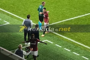 Πακέτο... οι "δικοί" μας!