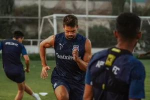 (ΦΩΤΟΣ) Πρώτη προπόνηση υπό τις οδηγίες Μιλόγεβιτς 