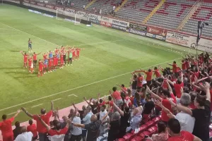(ΒΙΝΤΕΟ kerkida) Πρώτη νίκη και…  ''Ντίρλι, Ντίρλι, ντι''