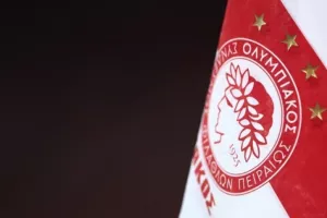 Στα 100 καλύτερα εμβλήματα στην ιστορία του ποδοσφαίρου