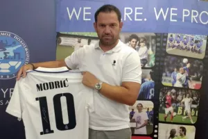 Νεοφυτίδης/Modric