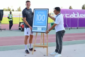 Τιμήθηκε ο 100αρης Κβίντα (φώτος)