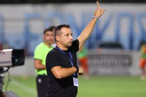 7 Κύπριοι/Λόπεθ!